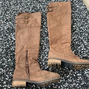 Brown Knee-High Boots with Buckle Detail